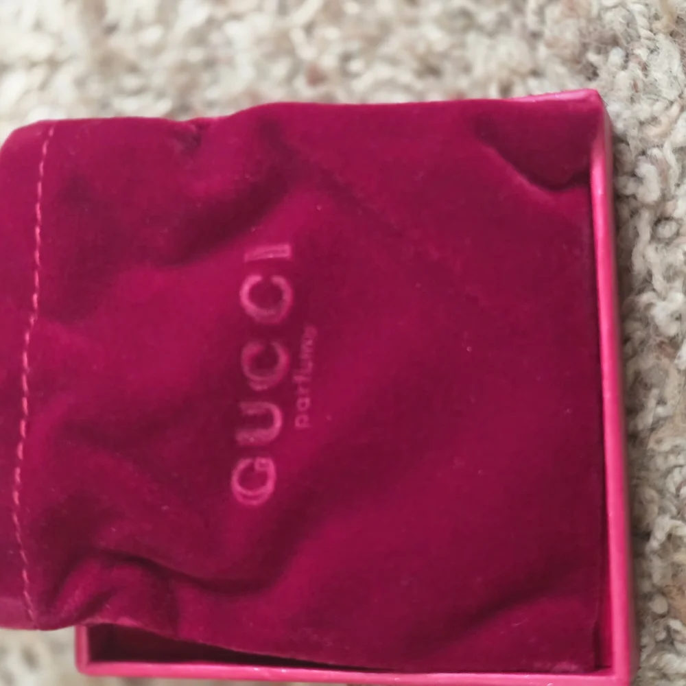 Gucci Gold Compact Mirror - Picture 4 of 6